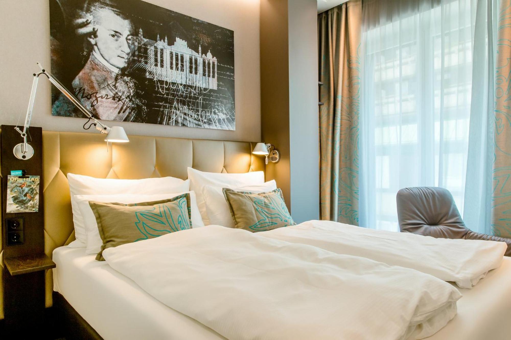 Motel One Salzburg-Mirabell ภายนอก รูปภาพ