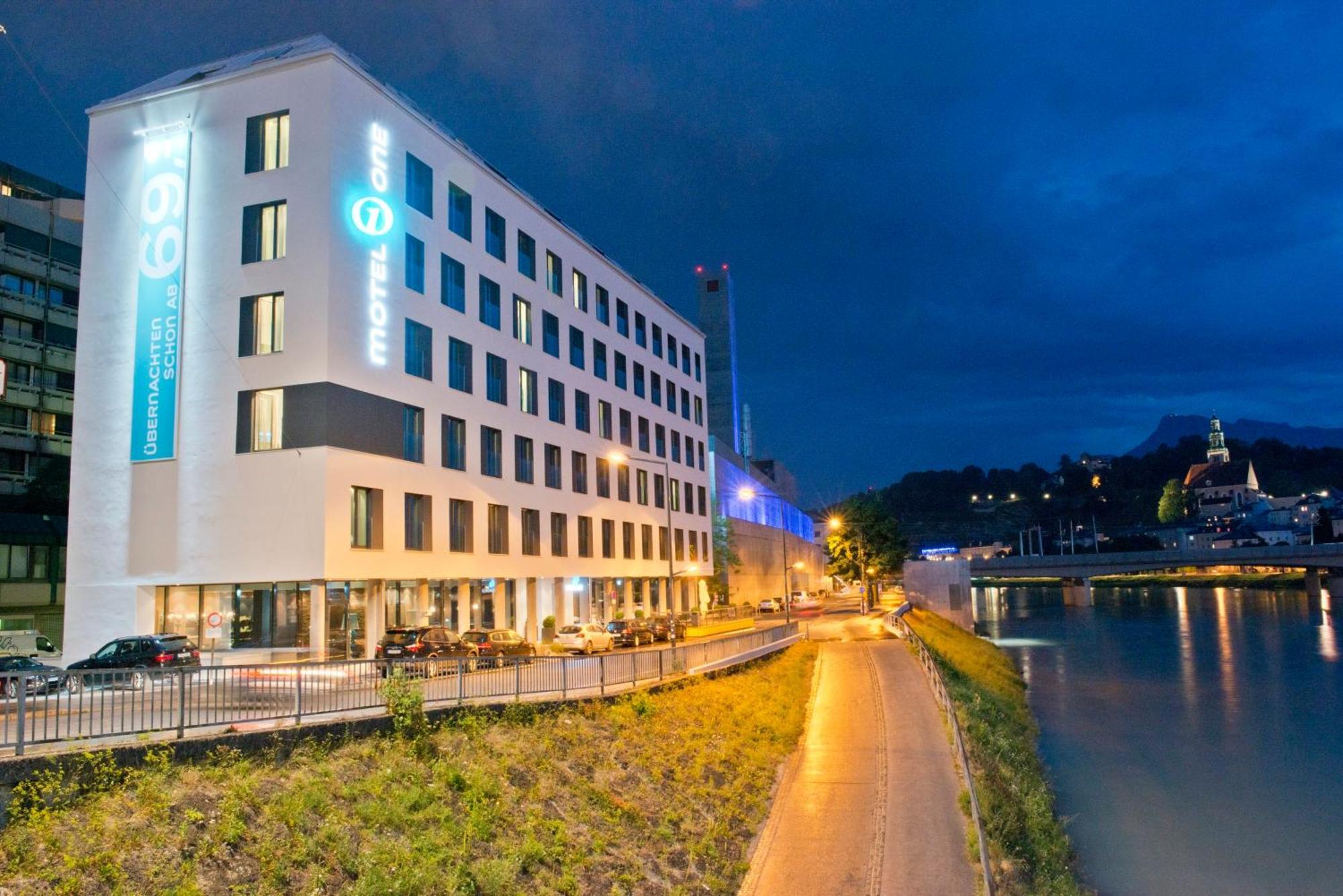 Motel One Salzburg-Mirabell ภายนอก รูปภาพ