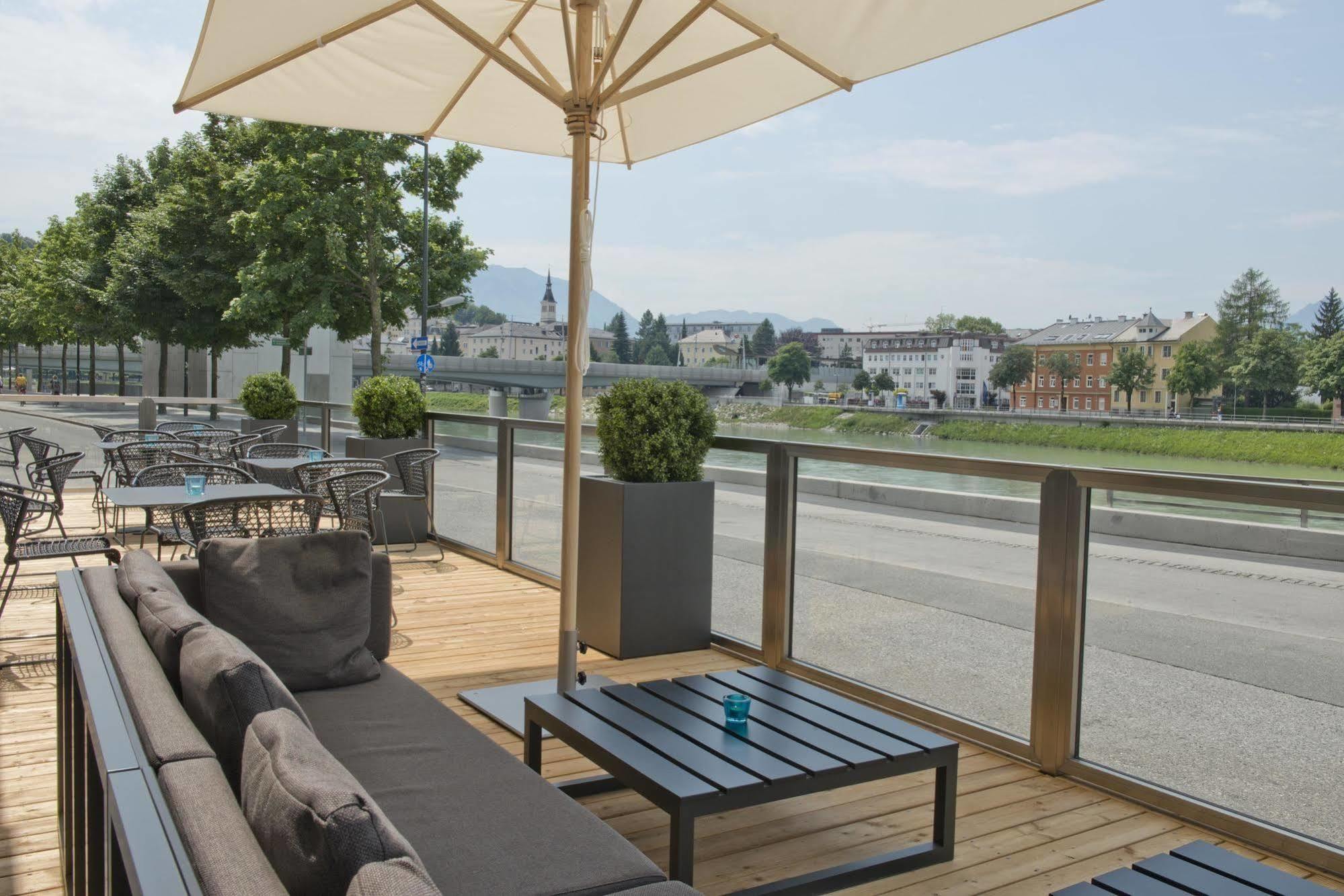 Motel One Salzburg-Mirabell ภายนอก รูปภาพ